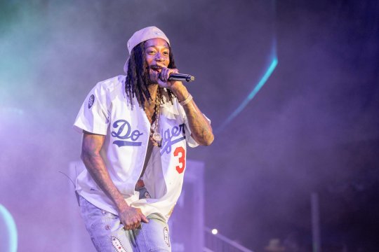 Wiz Khalifa are probleme cu legea! Rapper-ul american a fost trimis în judecată la Constanța, după incidentul de la „Beach, Please!”