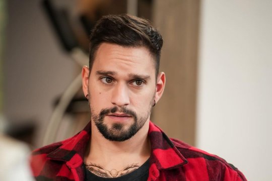 Vlad Gherman s-a tuns la zero singur! De ce a luat actorul această decizie: ''M-am convins, regret''