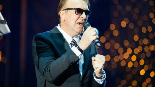 Familia și prietenii au venit la Capela Cimitirului Bellu să își ia adio de la Gabriel Cotabiță. Vedetele care i-au adus un ultim omagiu