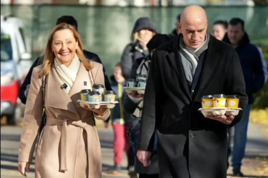 Cine este Cătălin Georgescu, actualul soț al Elenei Lasconi. Cei doi sunt căsătoriți de mai bine de 12 ani