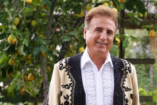De ce nu cântă Constantin Enceanu de Crăciun. Ce obiceiuri are interpretul de muzică populară