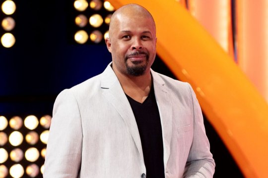 Cum a reacţionat Cabral, după ce a fost văzut cu o blondă. Mesajul amuzant al prezentatorului TV