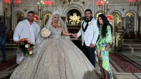 Cât au costat rochiile de mireasă ale Andei Adam? A avut două ţinute speciale la nunta cu Joseph