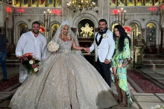 Cât au costat rochiile de mireasă ale Andei Adam? A avut două ţinute speciale la nunta cu Joseph