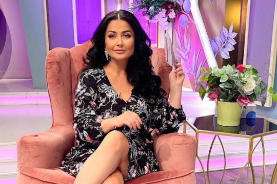 Cum a fost Gabriela Cristea concediată printr-un simplu sms! Conducerea a preferat pe cineva mai ieftin