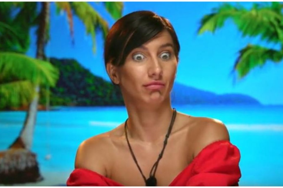 Tina de la Insula iubirii?