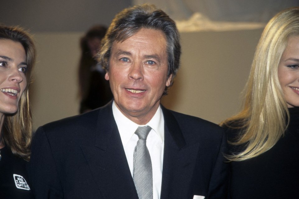 Câţi copii a avut Alain Delon?