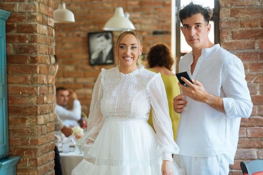 Ilona Brezoianu, lună de miere ca "bogaţii". Cât a plătit pentru doar o noapte de cazare