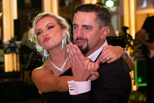 Eliza Natanticu a dat-o în bară chiar de ziua de naștere a soțului ei