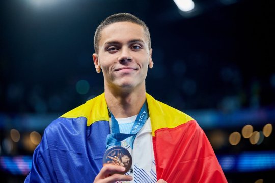 David Popovici împlinește astăzi 20 de ani! Cum își va petrece ziua de naștere și cine este iubita sa, Taisia