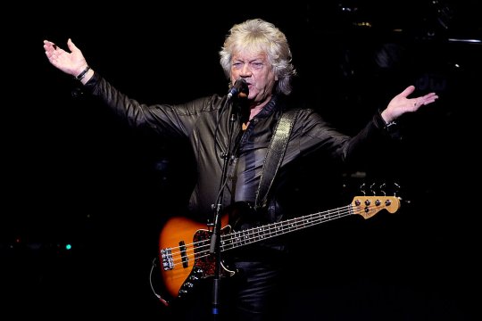Doliu în lumea muzicii! John Lodge, basistul și vocalistul trupei The Moody Blues, a murit la 82 de ani