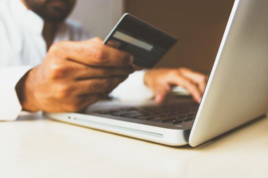 Visa, semnal de alarmă privind fraudele. Tentative de peste un miliard de dolari într-un an