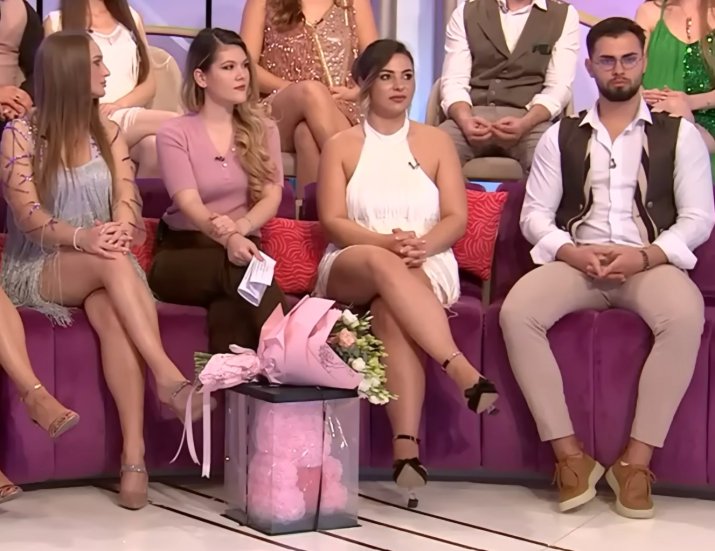 Cadoul primit de către Alexandra de la admiratorul ei secret