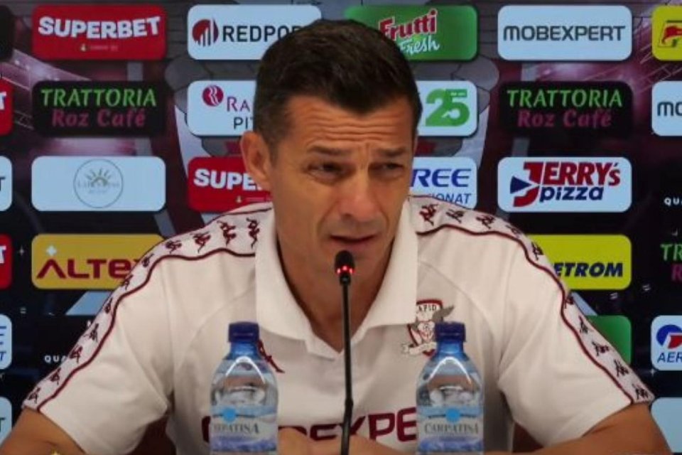 Constantin Gâlcă, în lacrimi în timpul conferinței de presă