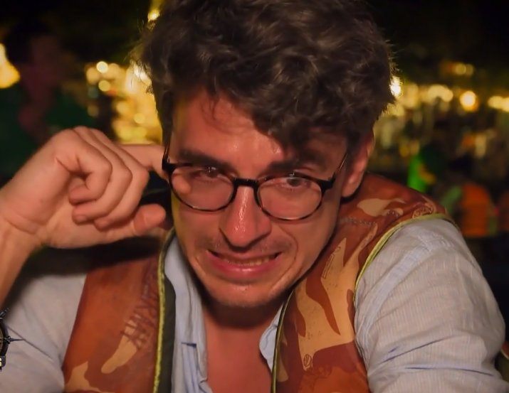 Alex Ion, în lacrimi