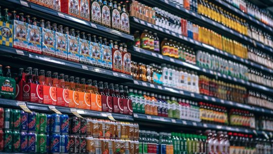 Cum trebuie să citești termenul de valabilitate al produselor? Doar așa poți face economii la cumpărături