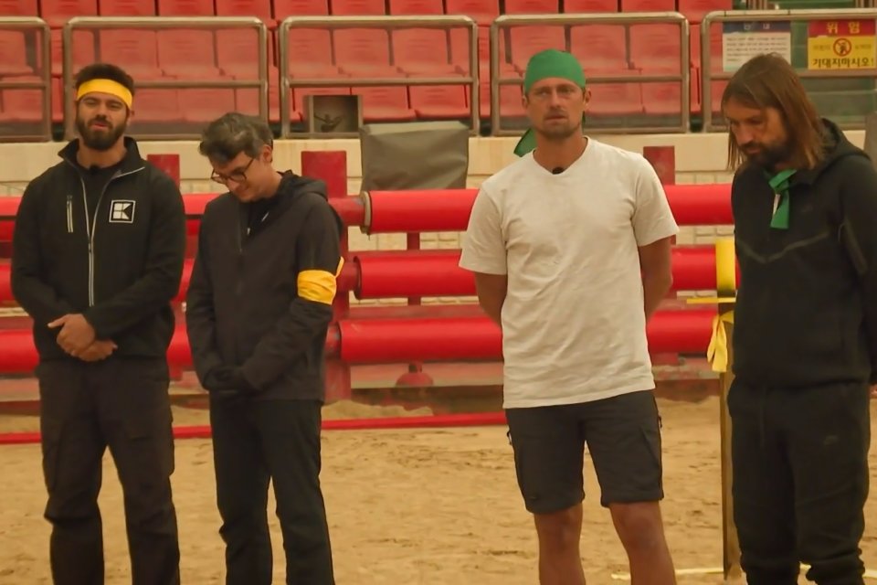 Echipele care s-au luptat pentru amuletă