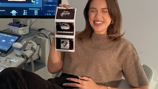 Emily Burghelea, primele declarații despre a treia sarcină: ”Am aflat în Hong Kong, am visat că alăptam!”