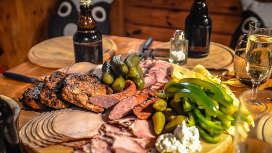 Care este cel mai sănătos tip de carne? Mulți români nu îl consumă