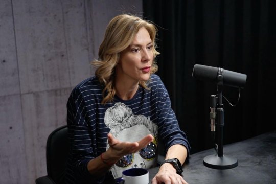 Cum a fost Roxana Ciuhulescu ”păcălită” cu pozele din Playboy. ”Eu șase luni nu am mai ieșit din casă”