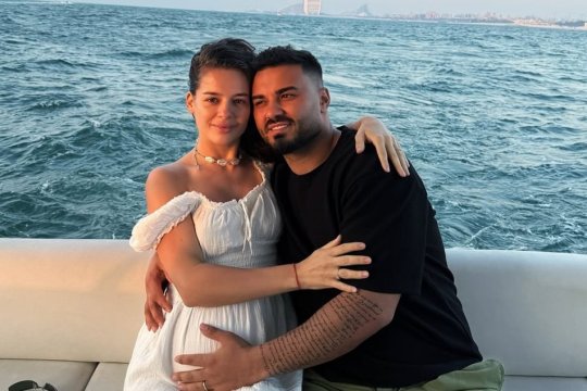 Jador devine tată: Oana Ciocan a fost dusă la maternitate! Emoții uriașe pentru artist în ziua cea mare