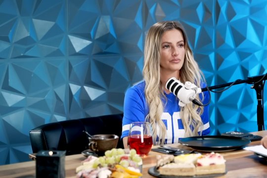 Lolrelai, mărturisire emoționantă la podcastul lui Bursucu. De ce a refuzat să vadă locul în care mama sa a murit: ''Am dat șpagă''