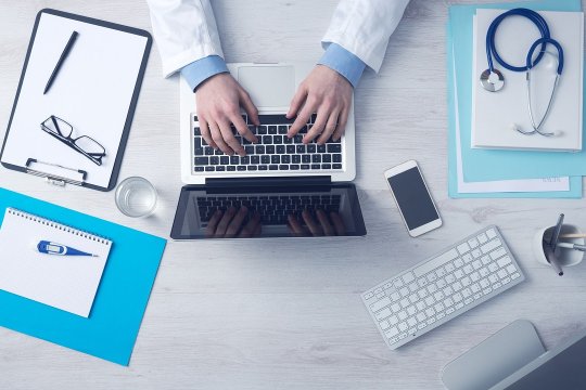 De ce acte ai nevoie ca să te înscrii la medicul de familie? Procedurile pentru majori și minori