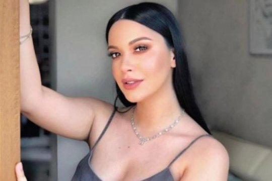 Betty Salam a dezvăluit cu cine și‑a început viața intimă. Artista spune cum a fost experiența alături de fostul soț, Cătălin Vișănescu