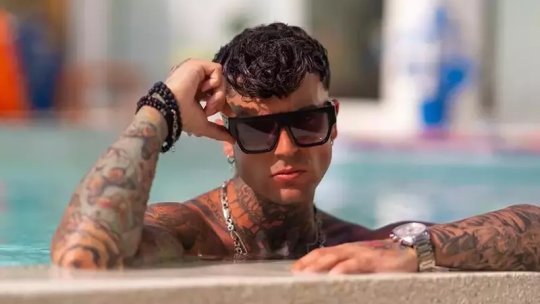 George Jaguarul de la Insula Iubirii a împlinit 34 de ani. Ce urare i-a transmis ispita Mattia Carnessali