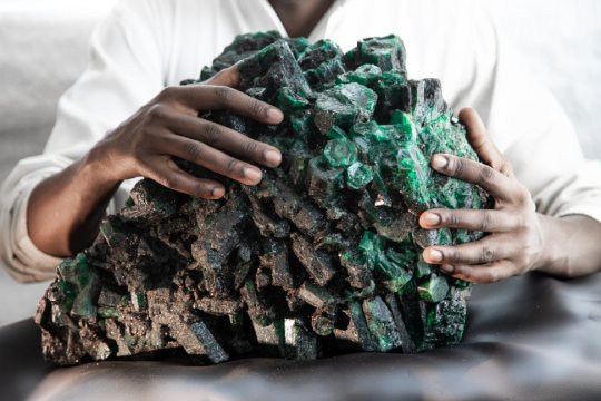 Gemfields dezvăluie Imboo, un smarald de 11.685 de carate descoperit în Zambia