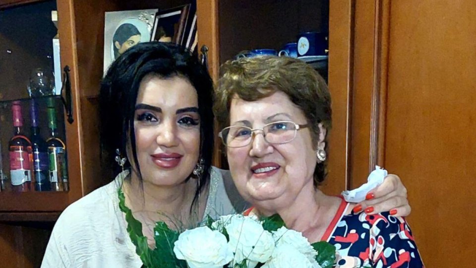 Adriana Bahmuțeanu, doliu, mama