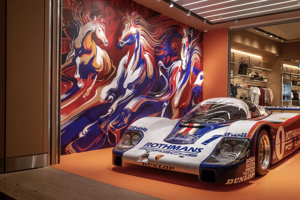 Porsche celebrează Anul Calului prin artă