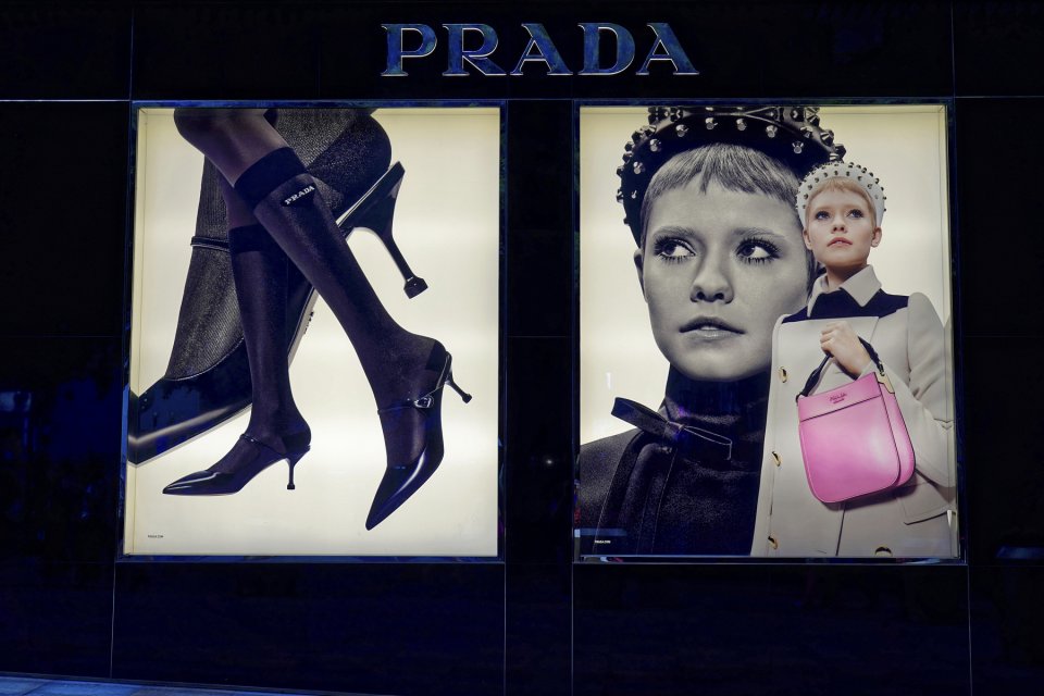 Prada face curățenie! Decizia luată de grupul italian