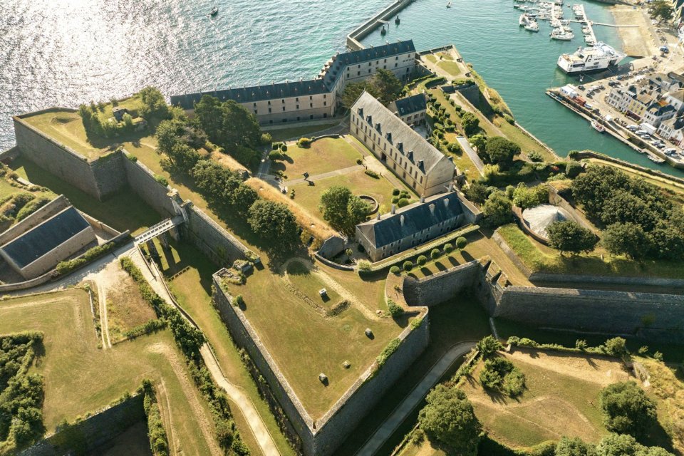 Accor vine cu Emblems Collection și în țara de origine