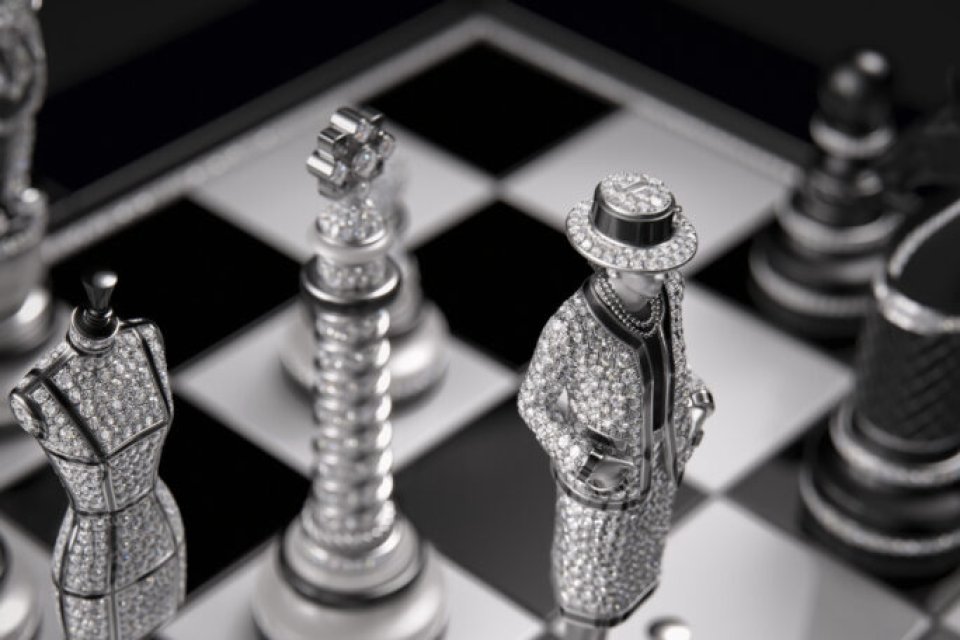 Chanel propune un set de șah de 4 milioane de dolari